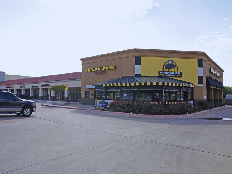 Primary Photo Of 1301-1303 N Collins St, Arlington Unknown For Lease