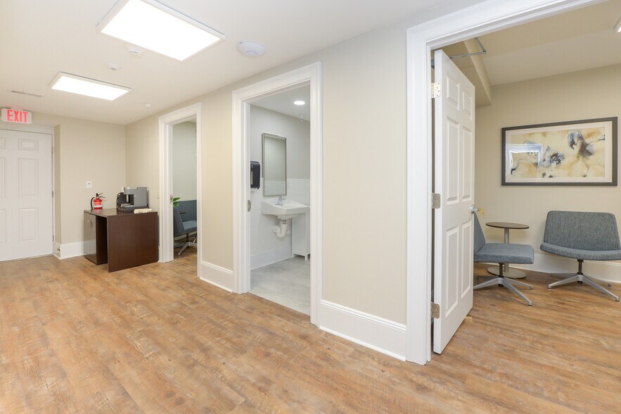 More Photos Of 1130 Ogletown Rd, Newark Coworking Space