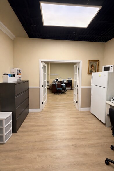 More Photos Of 601 N Congress Ave, Delray Beach Warehouse For Lease