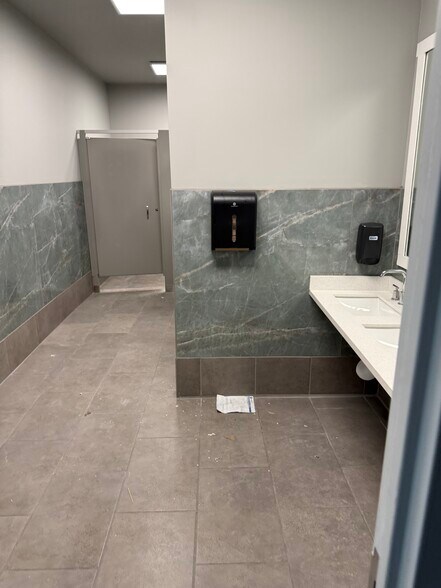 More Photos Of 4158 Links Dr, West Valley City Industrial For Lease