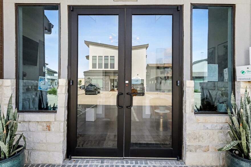 More Photos Of 205 Bella Katy Dr, Katy Medical For Lease