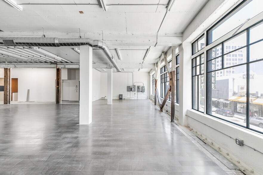 More Photos Of 823 S Los Angeles St, Los Angeles Loft Creative Space For Lease