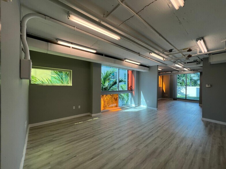 More Photos Of 333 NE 24th St, Miami Office Residential For Sale