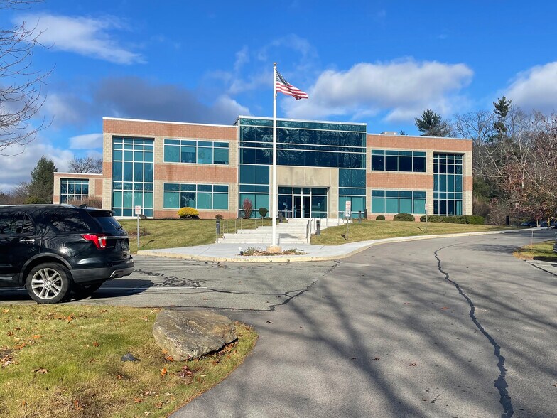 Primary Photo Of 20-22 Northwestern Dr, Salem Light Distribution For Lease