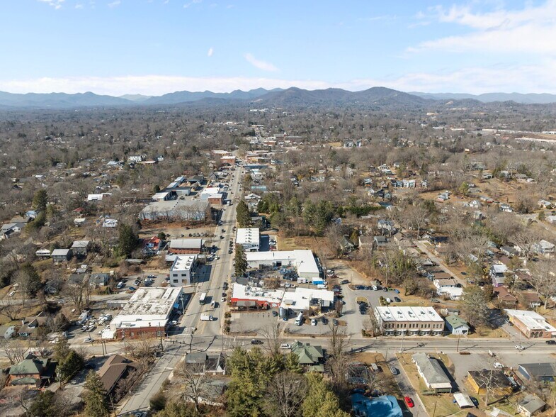 More Photos Of 315 Haywood Rd, Asheville Storefront Retail Residential For Sale