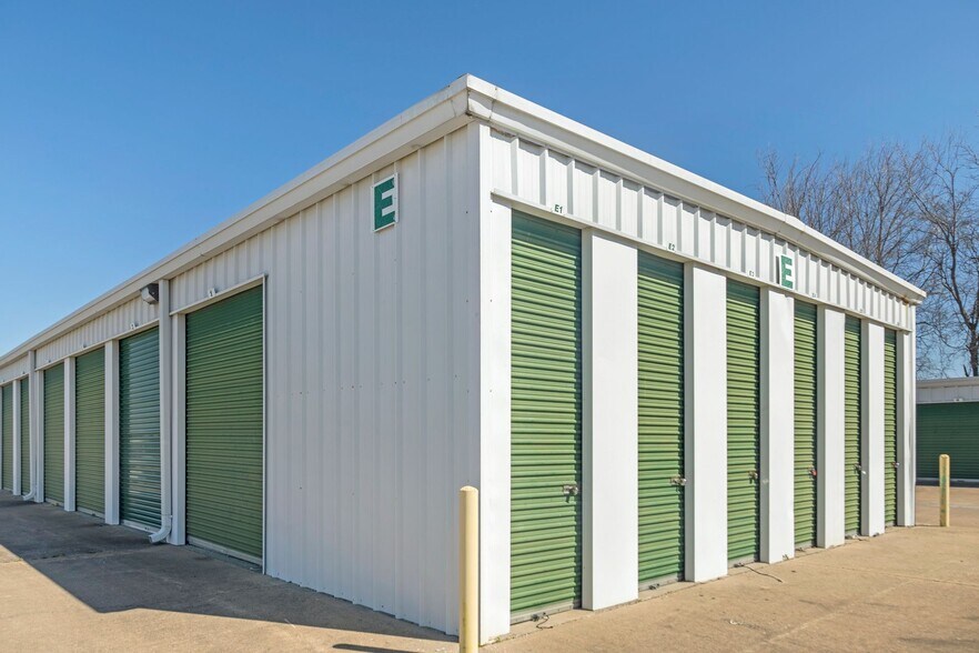 More Photos Of 12331 E 11th St, Tulsa Self Storage For Sale