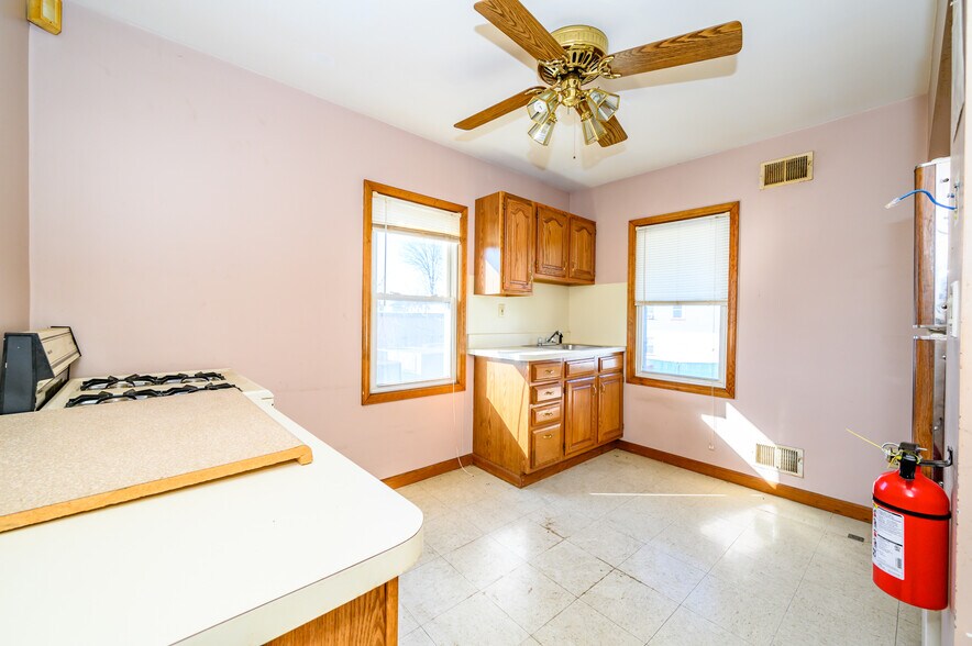 More Photos Of 511 W Westfield Ave, Roselle Park Storefront Retail Residential For Sale