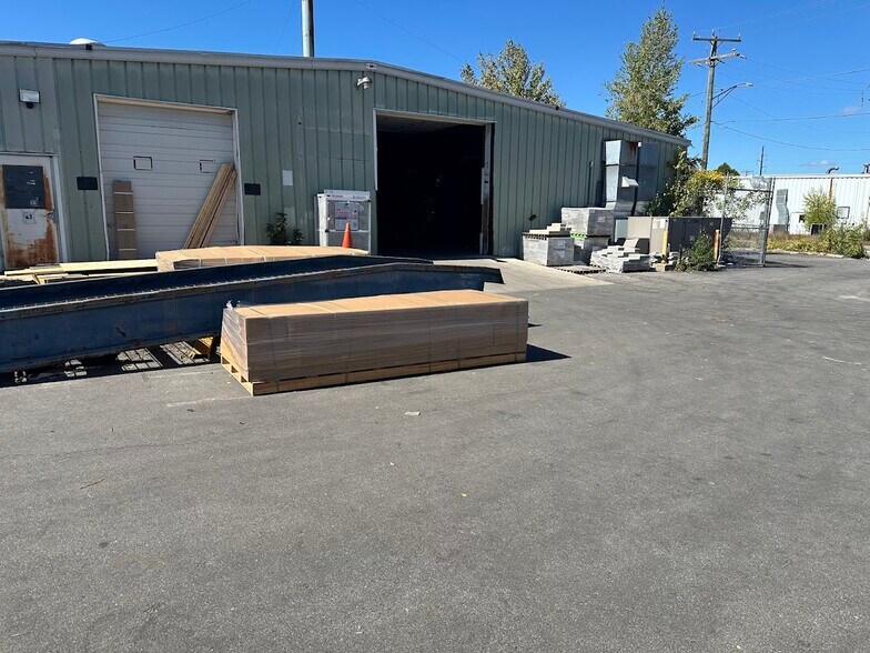 More Photos Of 211 Gay St, Manchester Flex For Lease