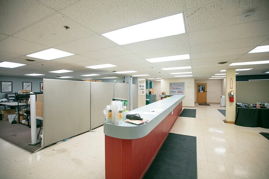 More Photos Of 1739 Cassopolis St, Elkhart Warehouse For Sale