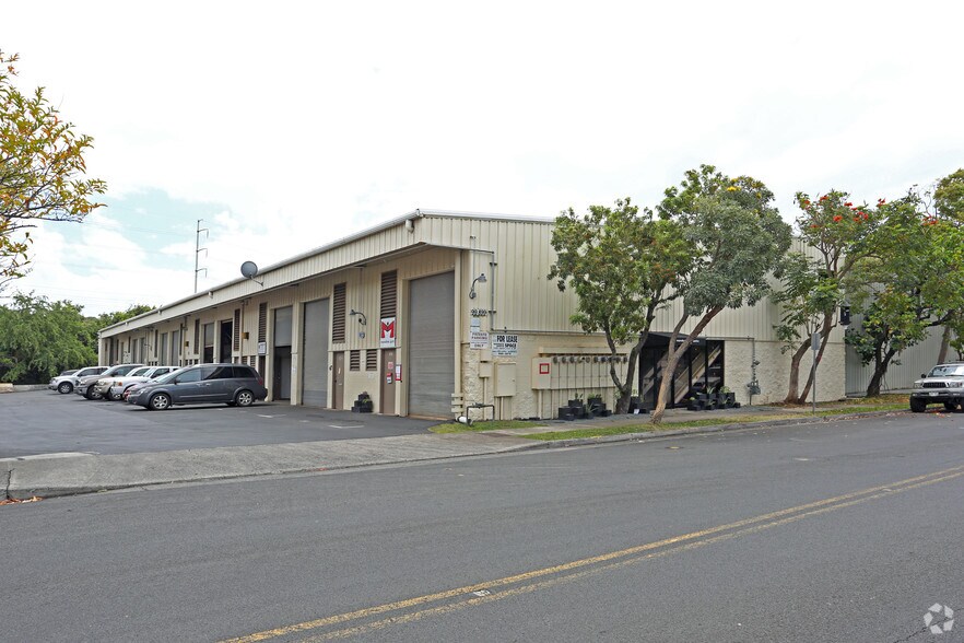 More Photos Of 99-899 Iwaena St, Aiea Warehouse For Lease