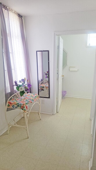 More Photos Of 8822 Angora St, Dallas Religious Facility For Sale