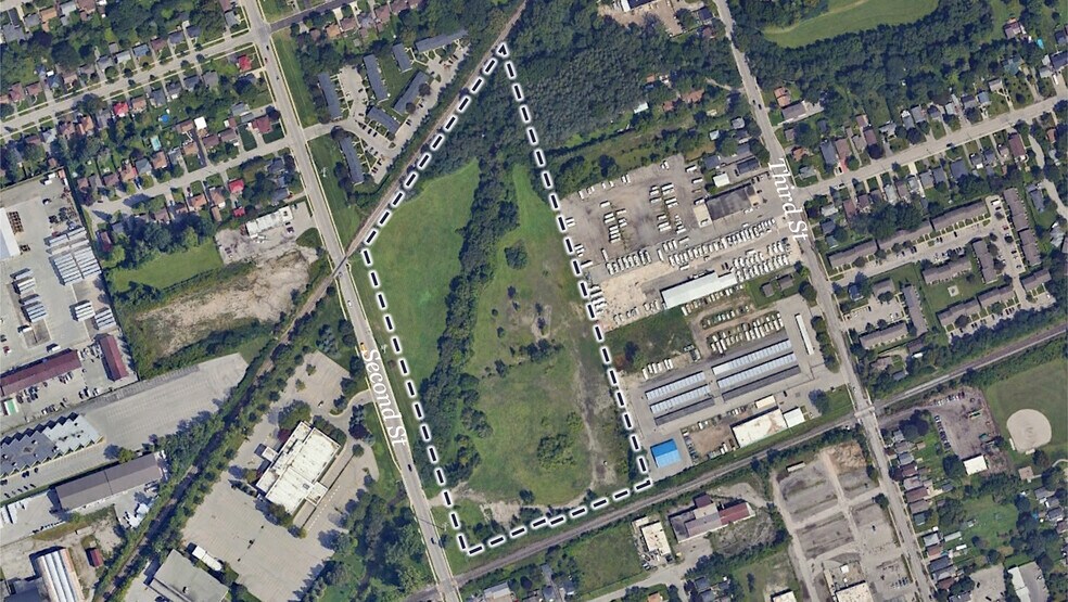 More Photos Of 444 Second St, London Land For Sale