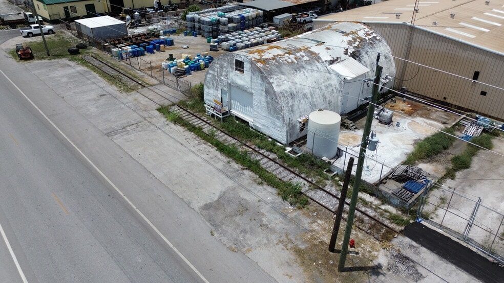 More Photos Of 909 NW 13th St, Belle Glade Manufacturing For Sale