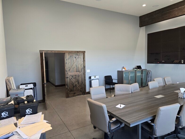 More Photos Of 870 N 2nd E, Rexburg General Retail For Lease