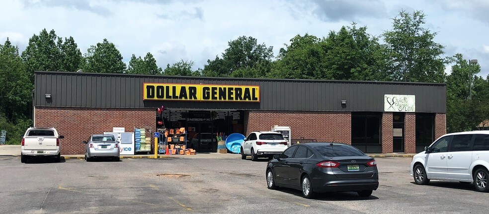 More Photos Of 769 Snow Rd N, Mobile Storefront For Sale