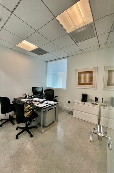 More Photos Of 40 SW 13th St, Miami Office Residential For Lease