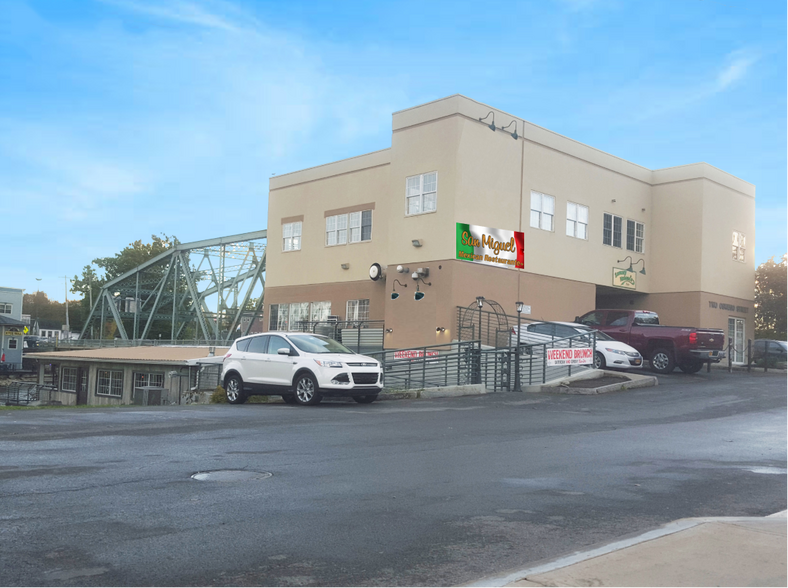 More Photos Of 2 Oswego St, Baldwinsville Restaurant For Sale