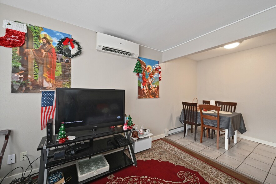 More Photos Of 8340 Rainier Ave S, Seattle Multifamily For Sale