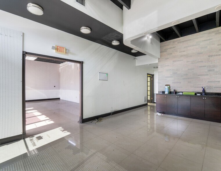 More Photos Of 7227 Bird Rd, Miami Storefront For Sale