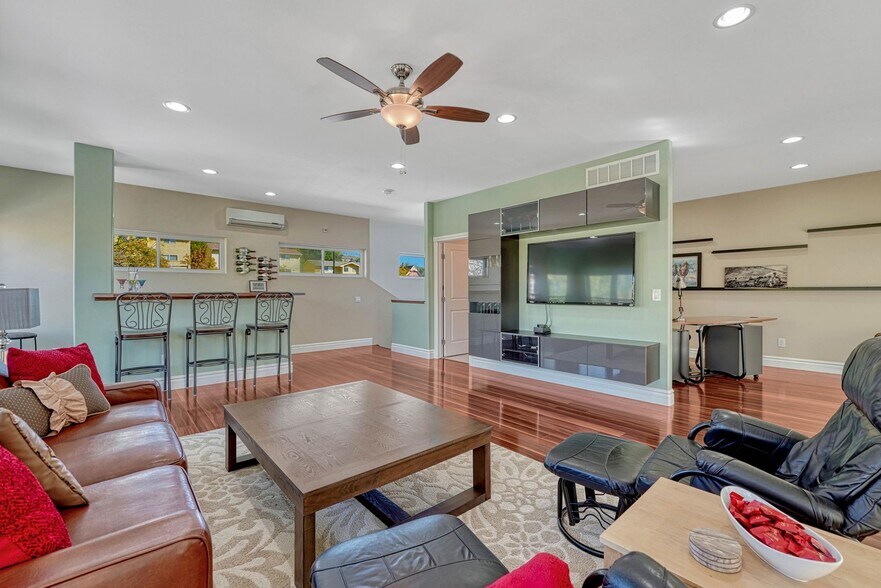 More Photos Of 2532 W Colorado Ave, Colorado Springs Storefront Retail Office For Sale