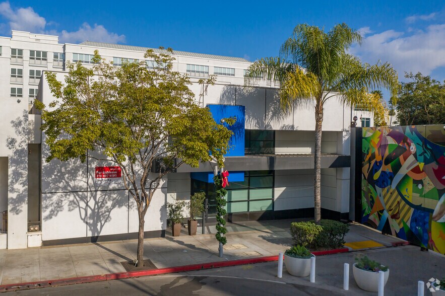 Primary Photo Of 166 N Canon Dr, Beverly Hills Office For Lease