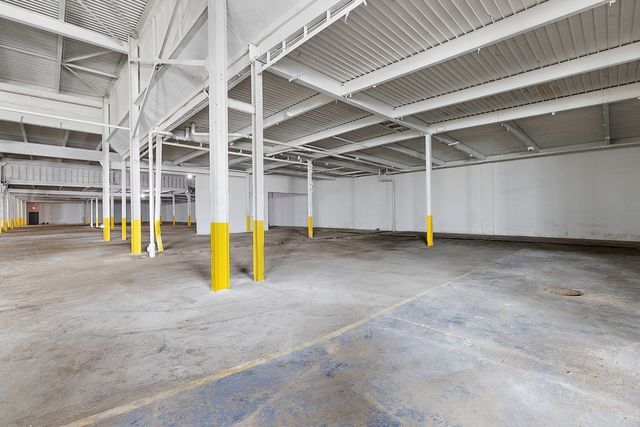 More Photos Of 20530 Hoover Rd, Detroit Warehouse For Lease