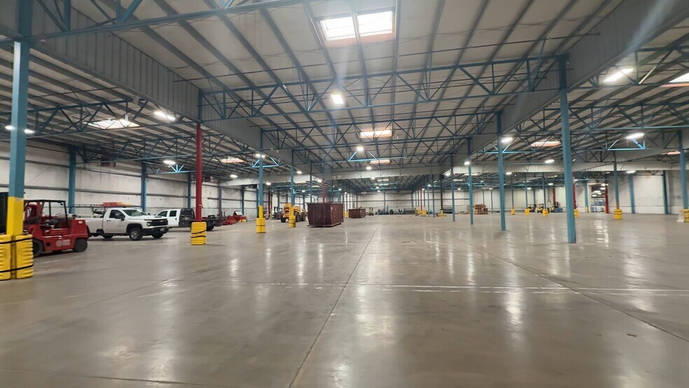 Primary Photo Of 1601 Blair's Ferry Rd NE, Cedar Rapids Manufacturing For Lease