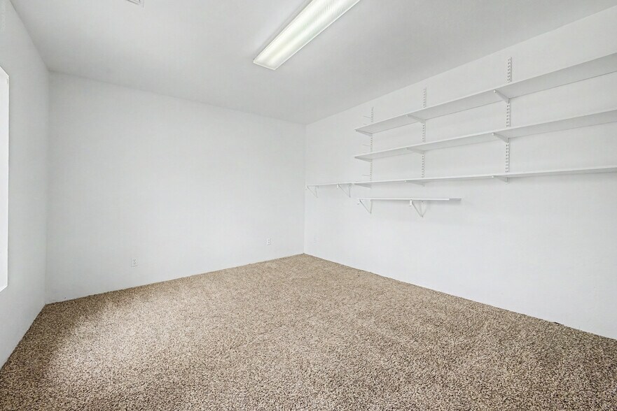 More Photos Of 8038 E Almeria Rd, Scottsdale Office For Sale