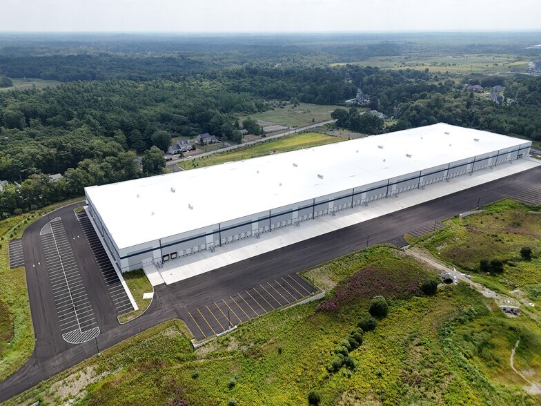More Photos Of 21 Lincoln St, West Bridgewater Manufacturing For Lease