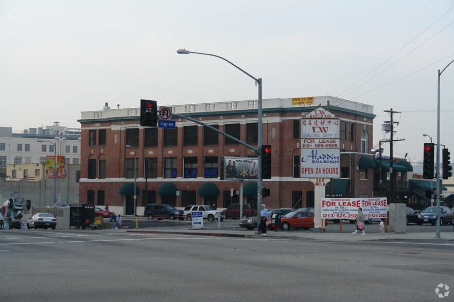 More Photos Of 900 Avila St, Los Angeles Storefront Retail Office For Lease