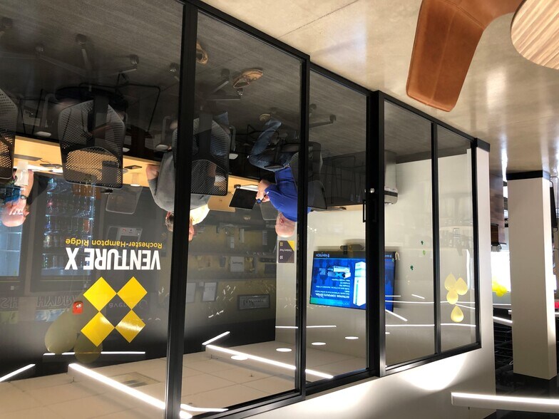 More Photos Of 4050 W Ridge Rd, Rochester Coworking Space