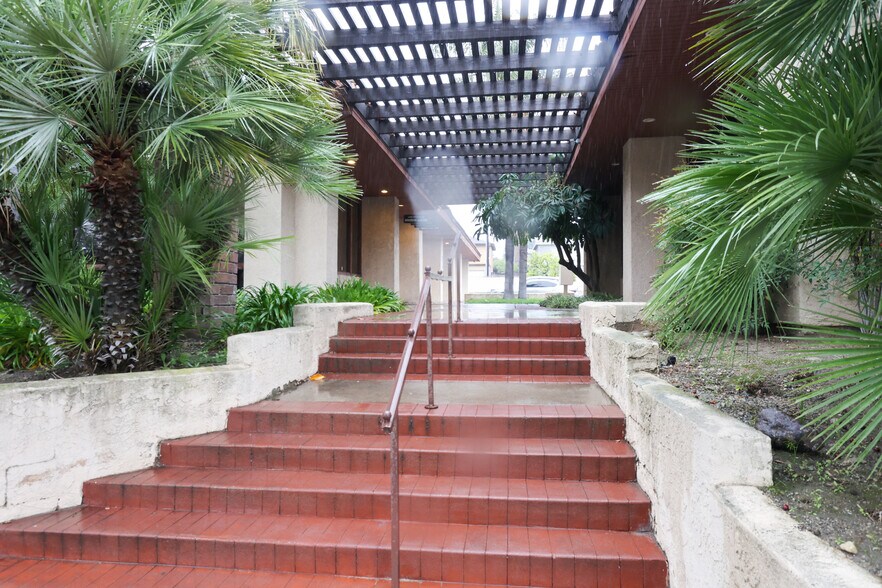 More Photos Of 1365 W Foothill Blvd, Upland Office For Sale