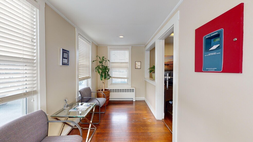 More Photos Of 460 E Main Rd, Middletown Medical For Sale