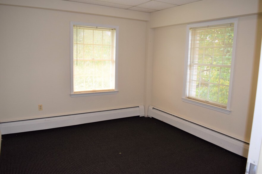More Photos Of 776 Mountain Blvd, Watchung Office For Sale