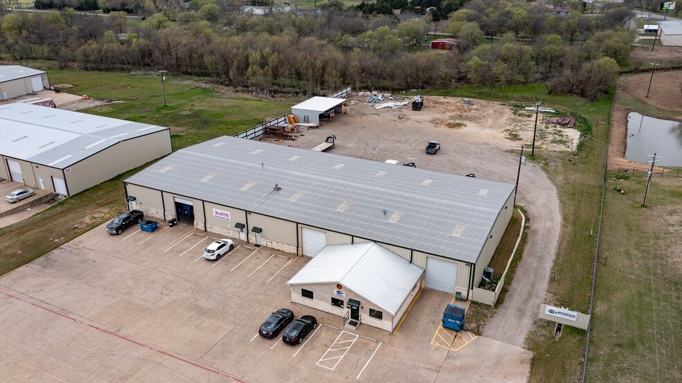 Primary Photo Of 350 English Trl, Venus Warehouse For Lease