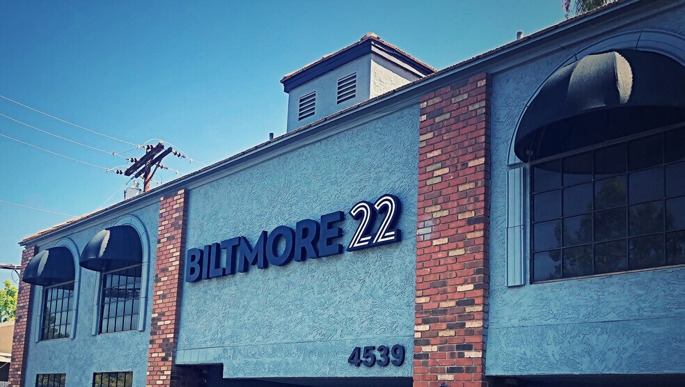 More Photos Of 4539 N 22nd St, Phoenix Office Residential For Lease