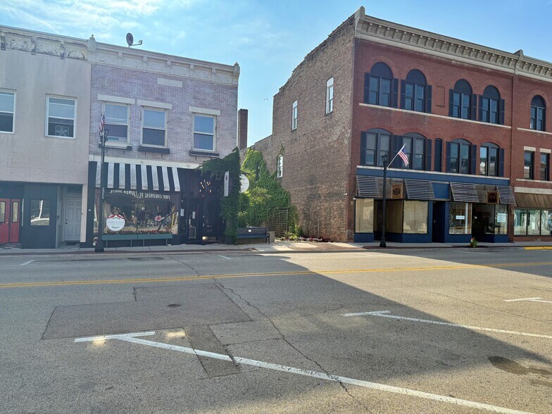 More Photos Of 407 Lincoln Hwy, Rochelle Specialty For Sale