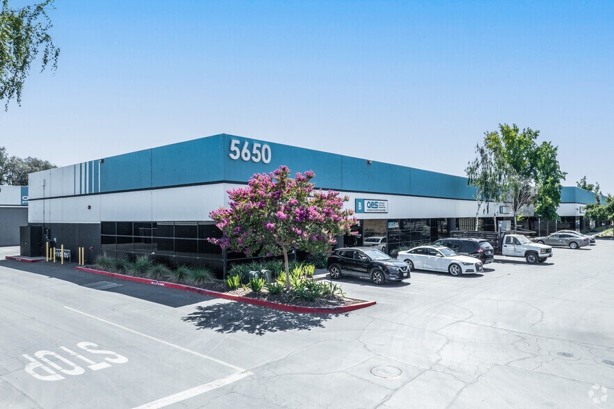 More Photos Of 5650 Imhoff Dr, Concord Warehouse For Lease
