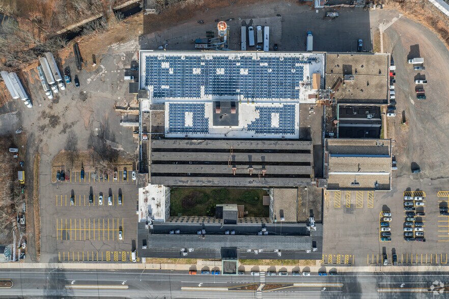 More Photos Of 290 Pratt St, Meriden Light Manufacturing For Lease