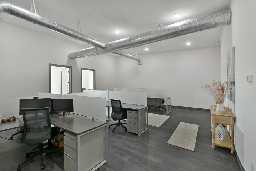 More Photos Of 11821 FM 1488, Magnolia Medical For Sale