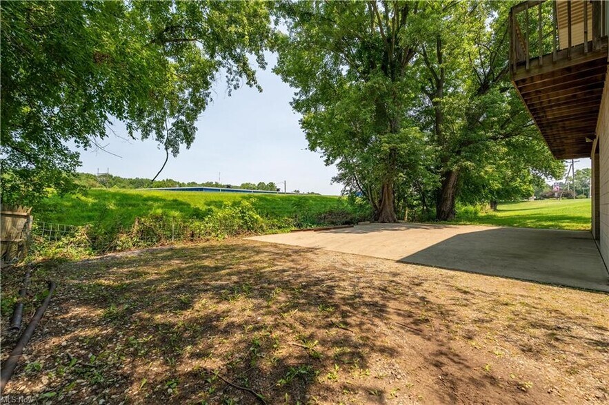 More Photos Of 3249 Coral Rd, Malvern Office For Sale