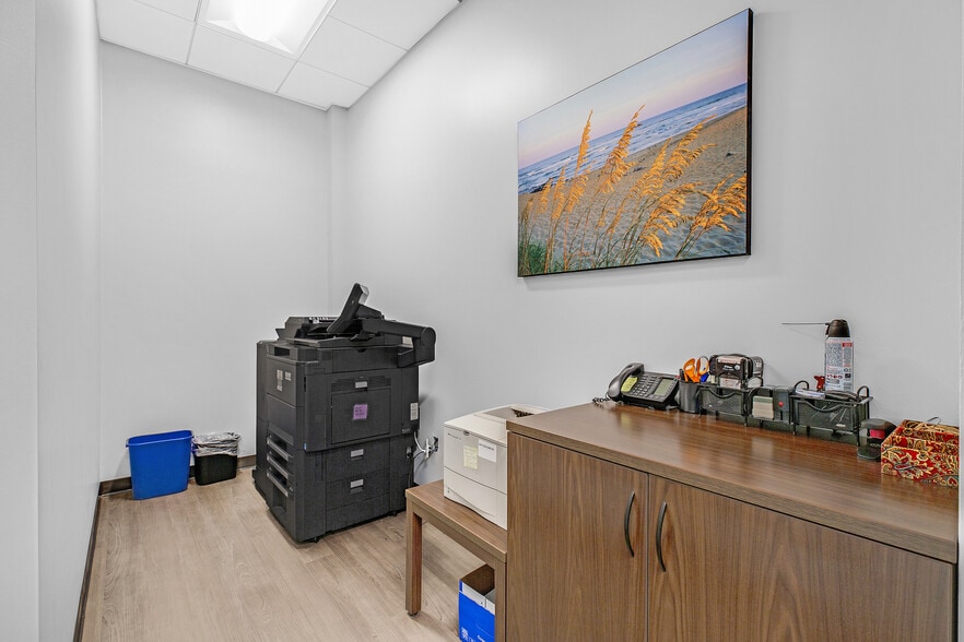 More Photos Of 41111 Mission Blvd, Fremont Office For Lease