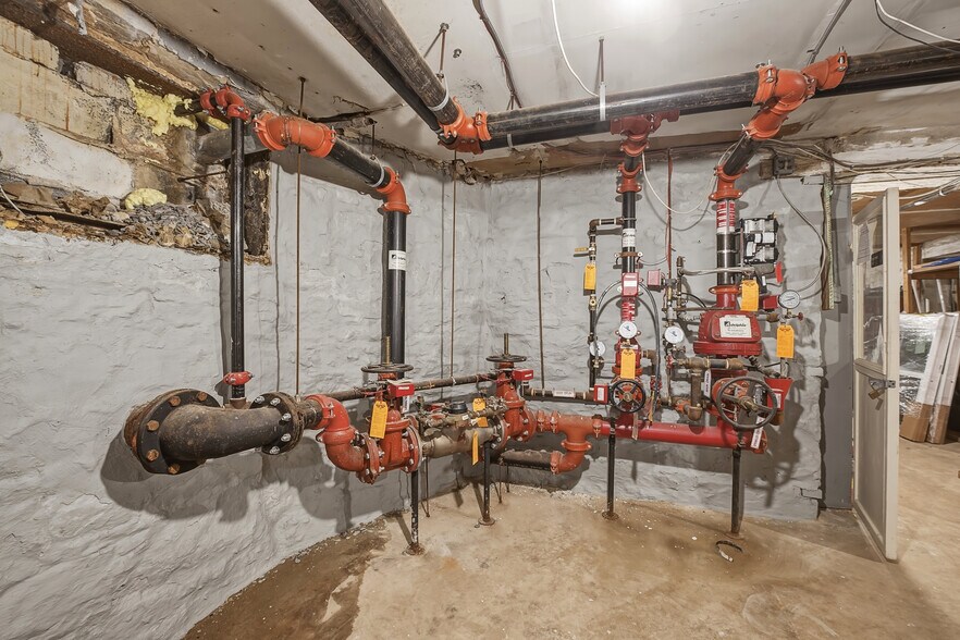 More Photos Of 659 Broad St, Emmaus Apartments For Sale