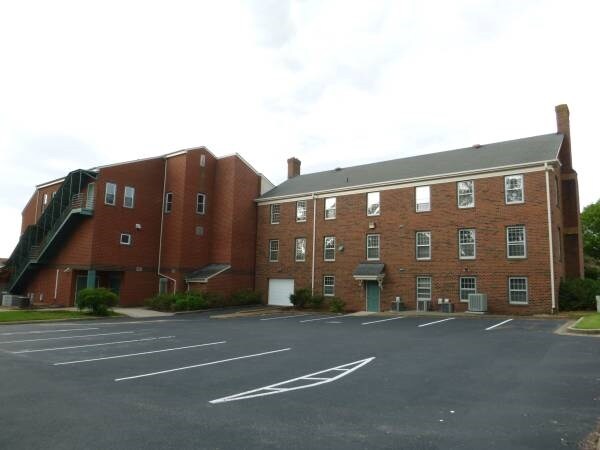 More Photos Of 7300 Hanover Green Dr, Mechanicsville Office For Lease