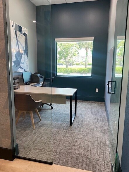 More Photos Of 2150 SW 10th St, Deerfield Beach Office Residential For Lease