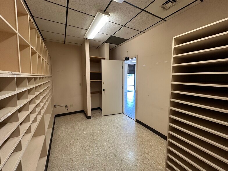 More Photos Of 1280 Hawkins Blvd, El Paso Office For Lease