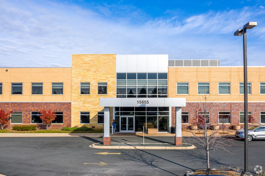 More Photos Of 15655 37th Ave N, Plymouth Medical For Lease