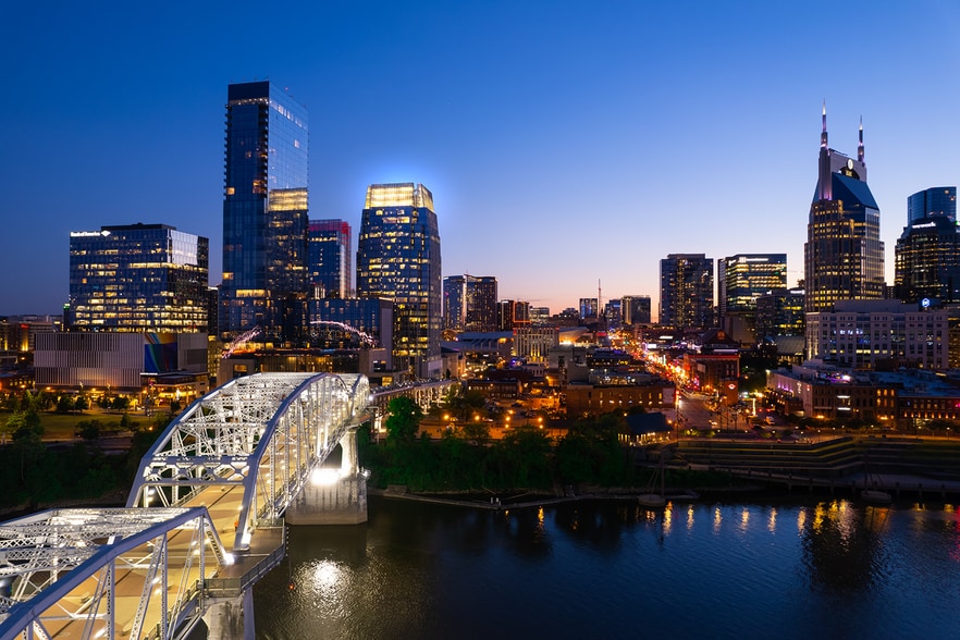 More Photos Of 150 3rd Ave S, Nashville Office For Lease