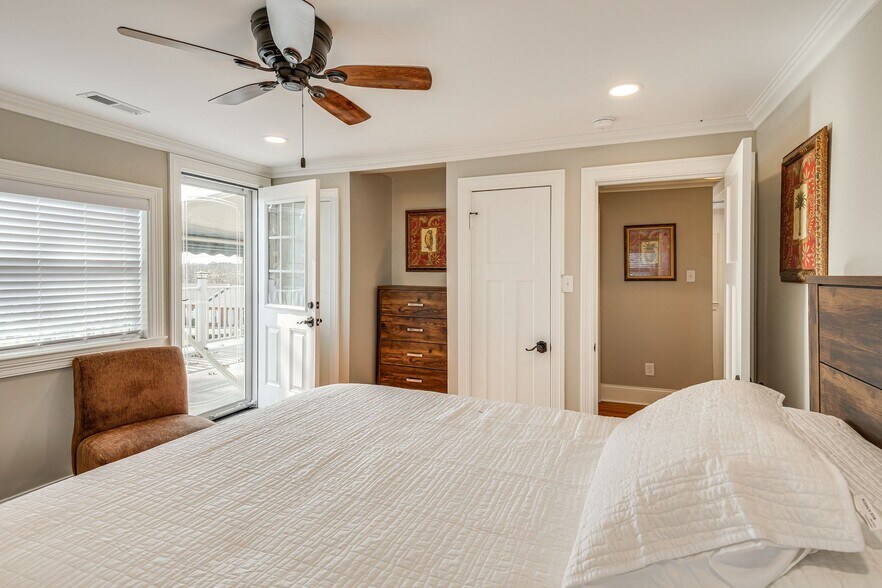 More Photos Of , Lewisburg Specialty For Sale