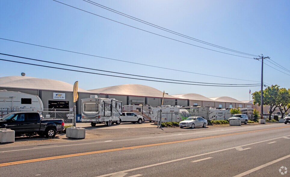More Photos Of 2070 S 7th St, San Jose Warehouse For Lease